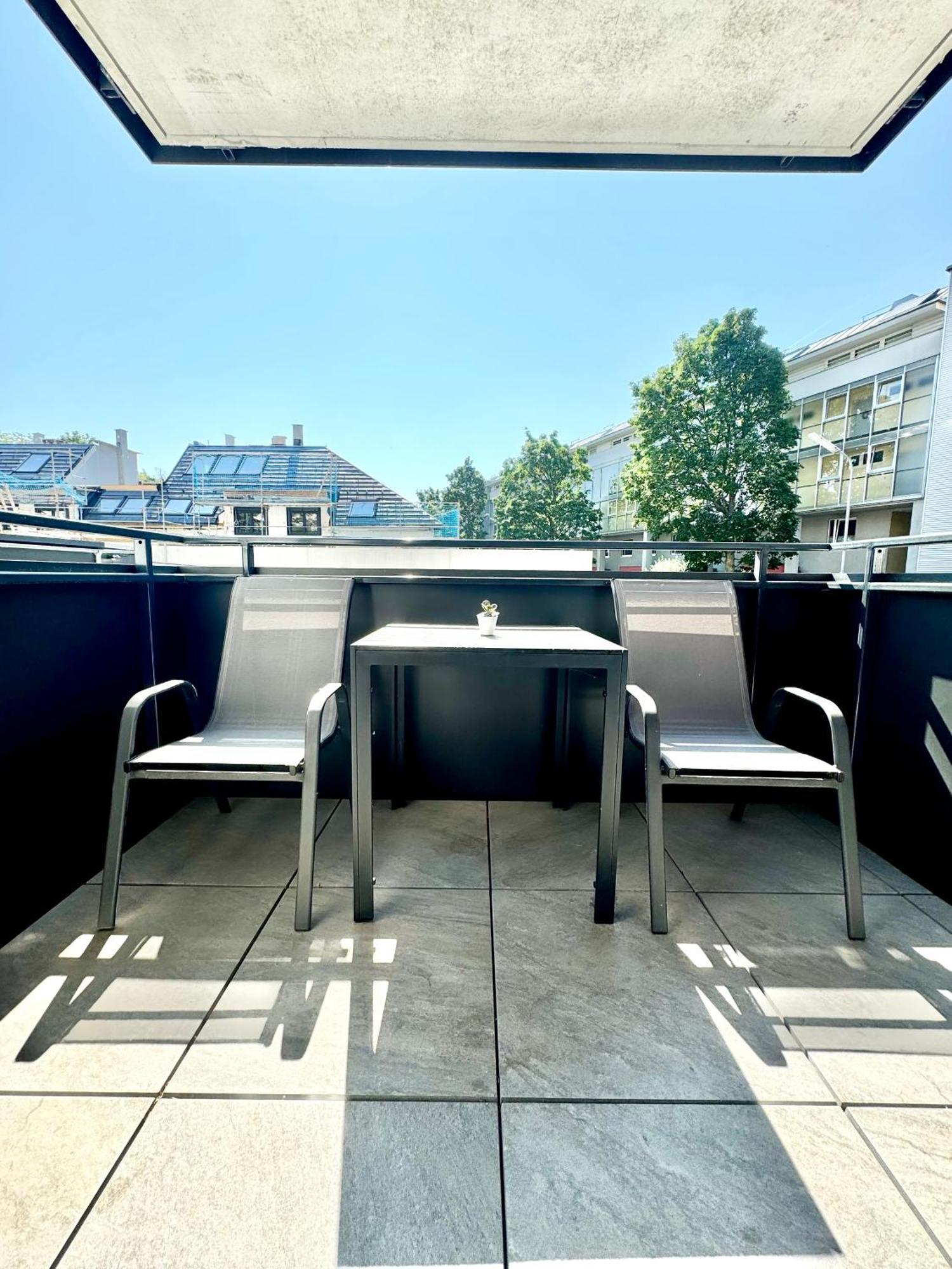 Stylische Wohnung Mit Balkon Bécs Kültér fotó